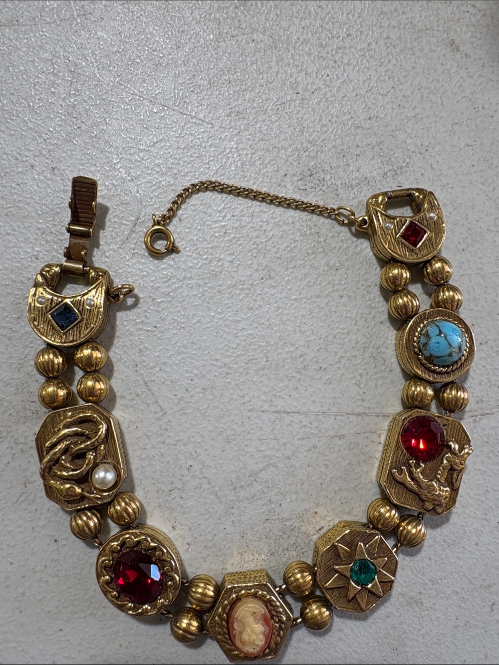 Vintage Goldette Gold tone Gemstone, cameo, charm Bracelet